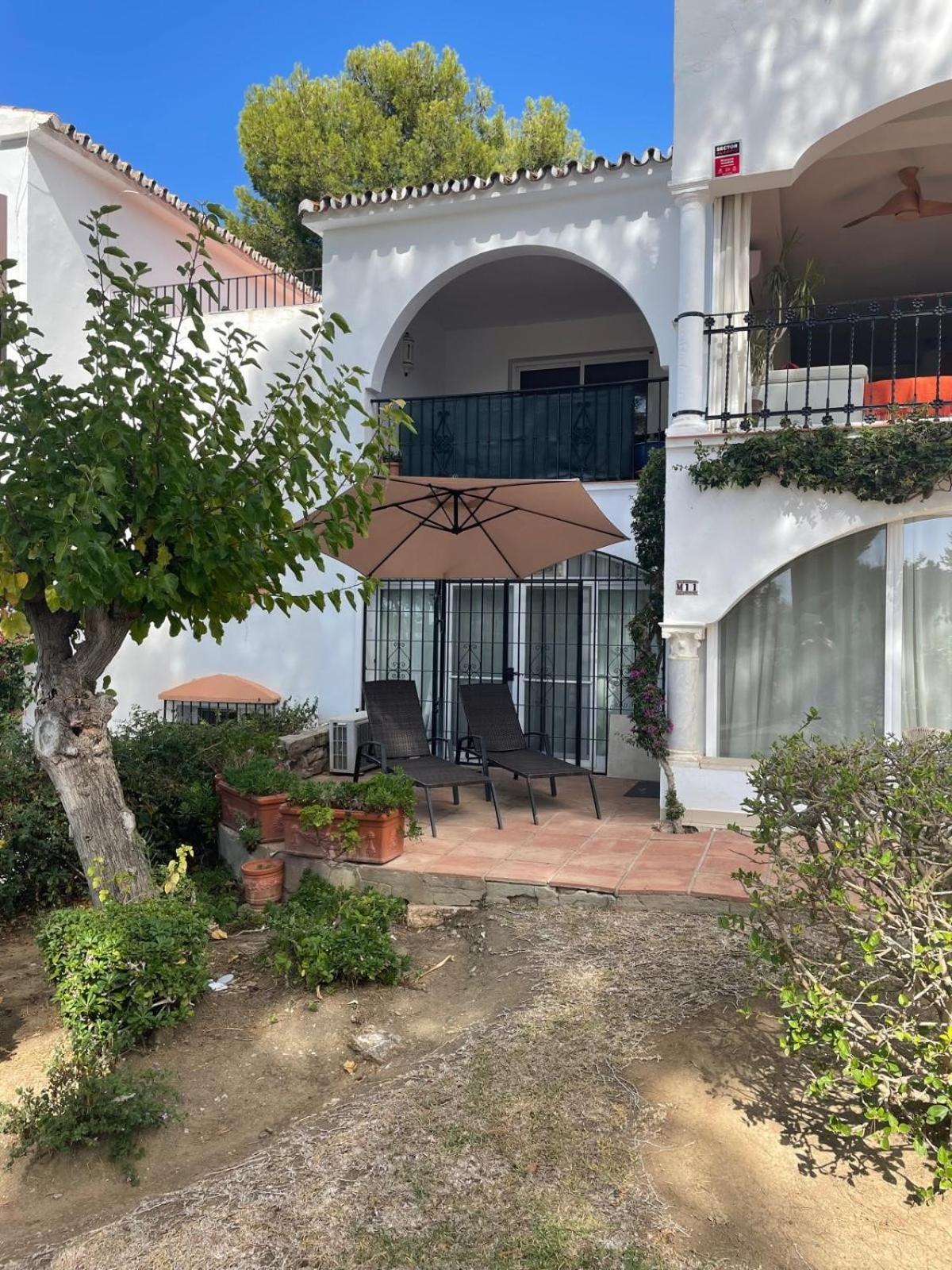 Casa El Paraiso Marbella Estepona Eksteriør billede